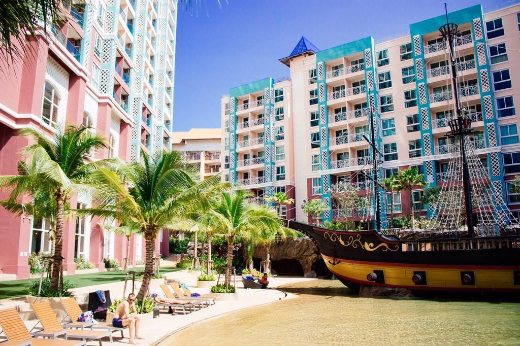 Grand Caribbean Resort Jomtian Pattaya Exterior photo